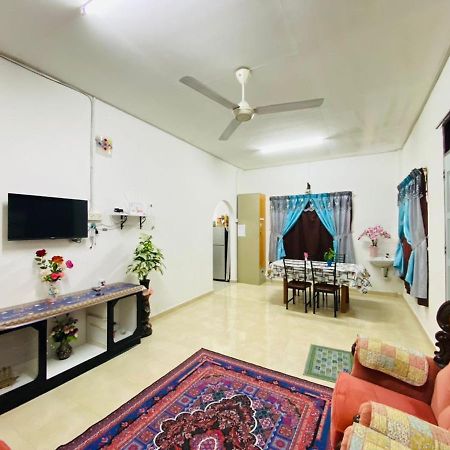 Homestay Ummi Kuala Terengganu Eksteriør billede
